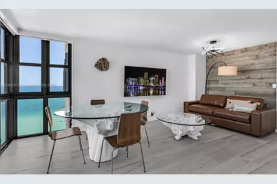 2555 Collins Ave #2200, Miami Beach, FL 33140 - Photo 14