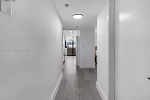 2555 Collins Ave, Miami Beach, FL 33140 - Photo 12