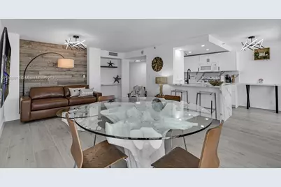 2555 Collins Ave #2200, Miami Beach, FL 33140 - Photo 18