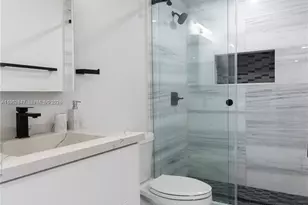 5601 N Ocean Dr, Hollywood, FL 33019 - Photo 26