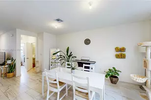 1040 SE 24th Ave, Homestead, FL 33035 - Photo 8