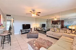 4025 Farnham O, Deerfield Beach, FL 33442 - Photo 4