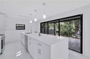 1608 SW 5th Ct, Fort Lauderdale, FL 33312 - Photo 4