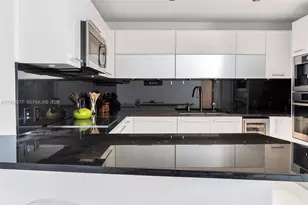 17121 Collins Ave, Sunny Isles Beach, FL 33160 - Photo 12