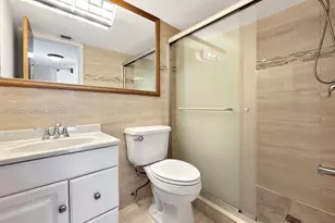 5201 Orduna Dr, Coral Gables, FL 33146 - Photo 14