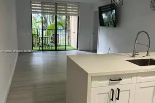 14311 N Kendall Dr, Miami, FL 33186 - Photo 2
