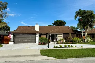 13647 Barberry Dr, Wellington, FL 33414 - Photo 1