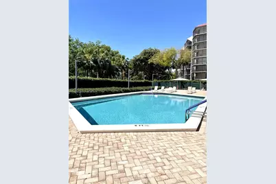 3301 N Country Club Dr #309, Aventura, FL 33180 - Photo 10