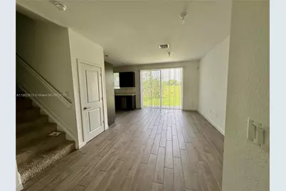 1092 SE 23rd Ave, Homestead, FL 33035 - Photo 6