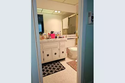 5121 W Oakland Park Blvd #211, Lauderdale Lakes, FL 33313 - Photo 14