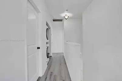 1129 10th St, West Palm Beach, FL 33401 - Photo 32