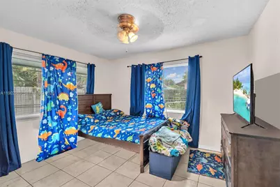 515 NE 11th St, Fort Lauderdale, FL 33304 - Photo 10