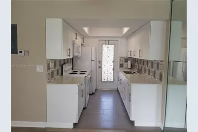 1005 S 17th Ave #1, Hollywood, FL 33020 - Photo 8