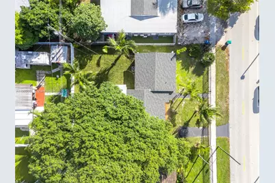 1021 NW 195th St, Miami Gardens, FL 33169 - Photo 38