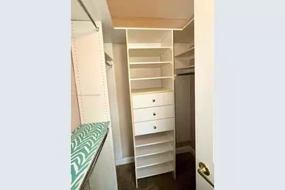 924 SE 2nd St #9, Fort Lauderdale, FL 33301 - Photo 12