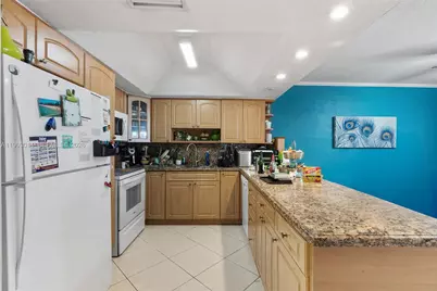 7144 W 2nd Ln, Hialeah, FL 33014 - Photo 12