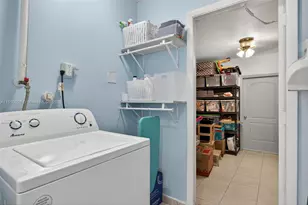171 SW 79th Ave, Margate, FL 33068 - Photo 30