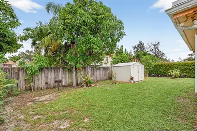 171 SW 79th Ave, Margate, FL 33068 - Photo 38