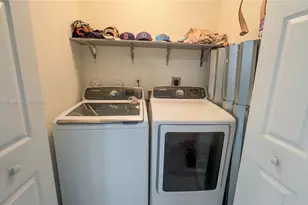 3318 W 106th Terrace, Hialeah, FL 33018 - Photo 26