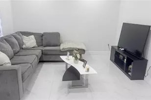 3318 W 106th Terrace, Hialeah, FL 33018 - Photo 4