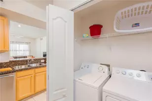 6001 SW 70th St, South Miami, FL 33143 - Photo 6