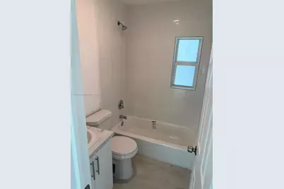 2441 NW 98th St, Miami, FL 33147 - Photo 12