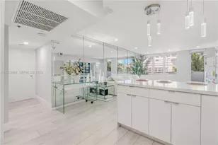 100 Lincoln Rd, Miami Beach, FL 33139 - Photo 26