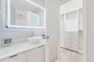 100 Lincoln Rd, Miami Beach, FL 33139 - Photo 34