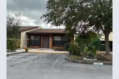 10360 W Cypress Ct #10360, Pembroke Pines, FL 33026 - Photo 22