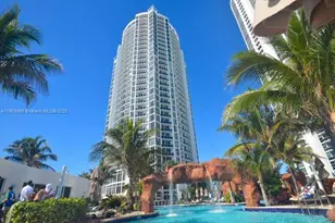 18001 Collins Ave, Sunny Isles Beach, FL 33160 - Photo 10