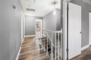 33 Madrid Ln, Davie, FL 33324 - Photo 26