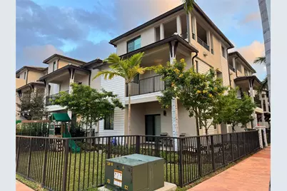 8364 NW 43rd St #0, Doral, FL 33166 - Photo 2