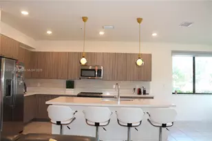 8265 NW 41st St, Doral, FL 33166 - Photo 1