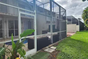 9777 NW 45th Ln, Doral, FL 33178 - Photo 32