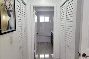 9777 NW 45th Ln, Doral, FL 33178 - Photo 16
