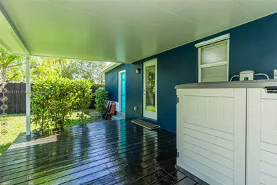 2231 NW 91st St, Miami, FL 33147 - Photo 10