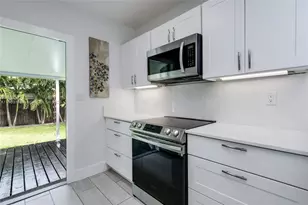 2231 NW 91st St, Miami, FL 33147 - Photo 6