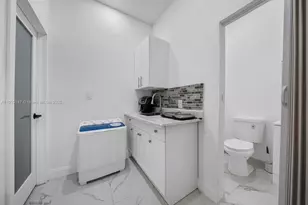 1411 SE 26th Rd, Homestead, FL 33035 - Photo 32