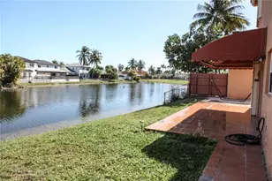 985 NW 132nd Ct, Miami, FL 33182 - Photo 36