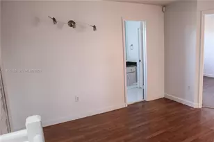 985 NW 132nd Ct, Miami, FL 33182 - Photo 18