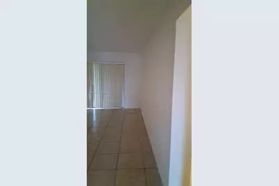 650 NE 149th St #106F, Miami, FL 33161 - Photo 4