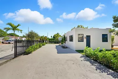 2544 SW 19th St, Miami, FL 33145 - Photo 2