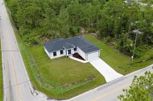 1006 W 10th St, Other City - In The State Of Florida, FL 33972 - Photo 24