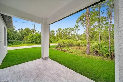 1006 W 10th St, Other City - In The State Of Florida, FL 33972 - Photo 32