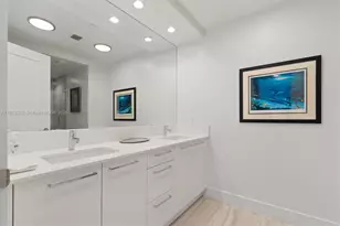 100 E Las Olas Blvd, Fort Lauderdale, FL 33301 - Photo 16