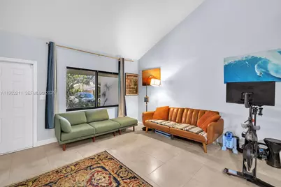 1455 Holly Heights Dr #17, Fort Lauderdale, FL 33304 - Photo 12