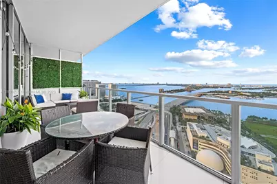 1100 Biscayne Blvd #3303, Miami, FL 33132 - Photo 2