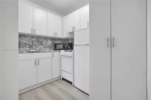 126 NW 33rd St, Miami, FL 33127 - Photo 28