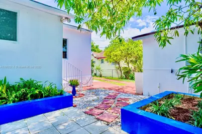 126 NW 33rd St, Miami, FL 33127 - Photo 22