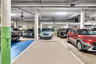 801 Brickell Bay Dr, Miami, FL 33131 - Photo 26